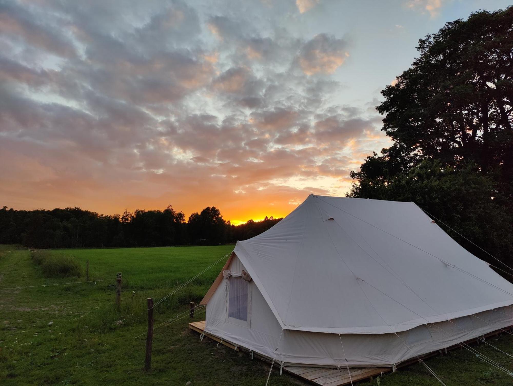 Under Canvas Bornholm Ostermarie Luaran gambar
